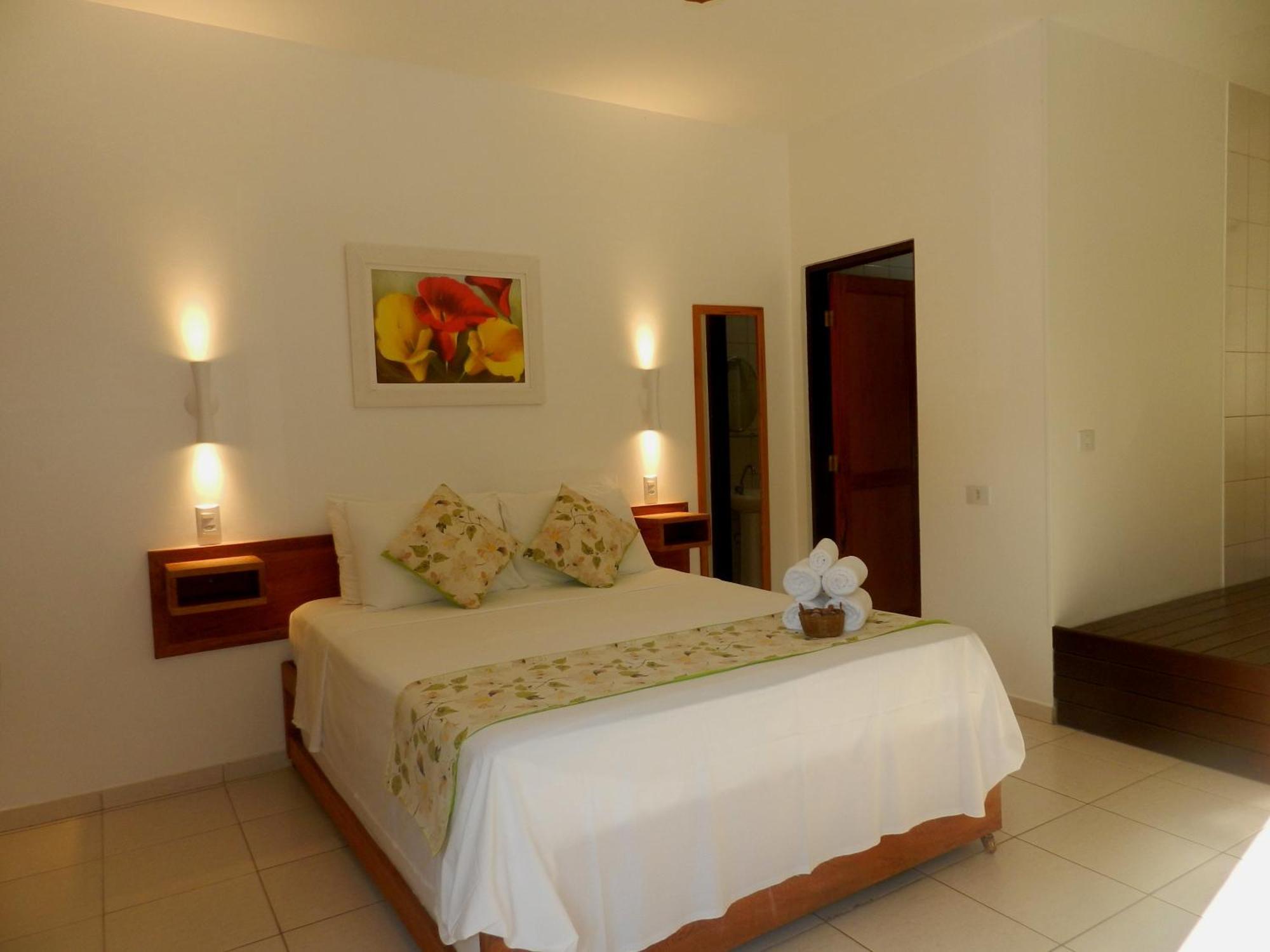 Hotel Bosques Do Massaguacu Карагуататуба Номер фото